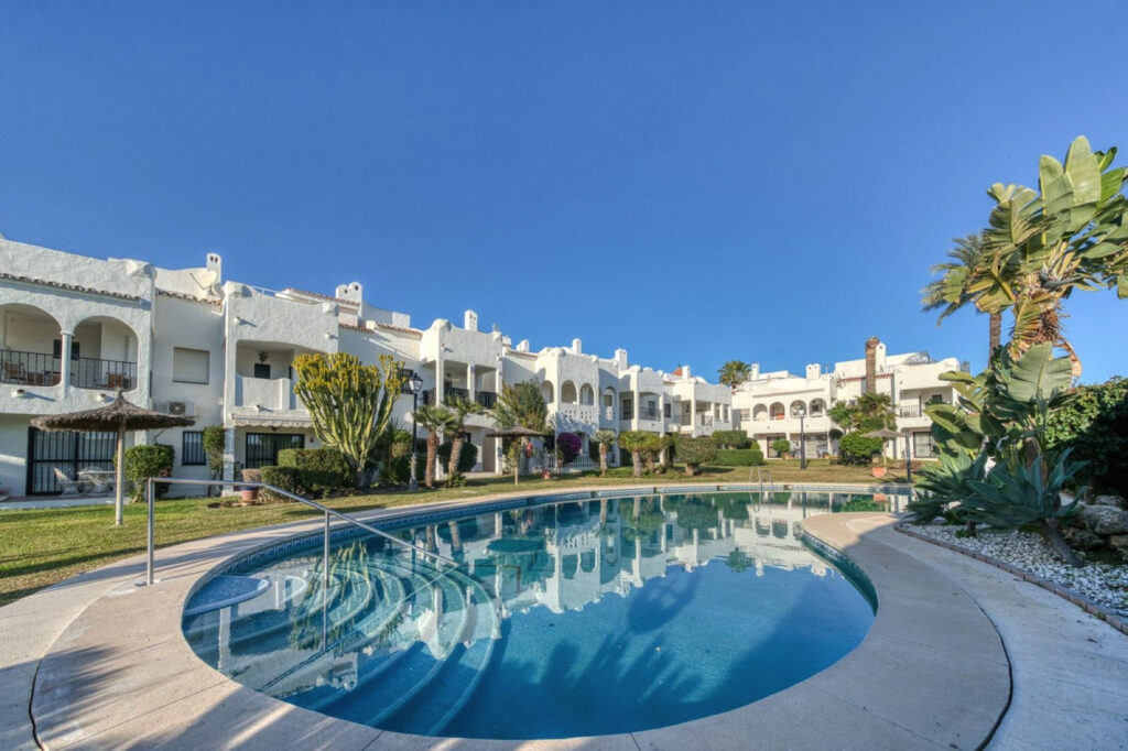 Town House – Estepona East – Estepona – 300