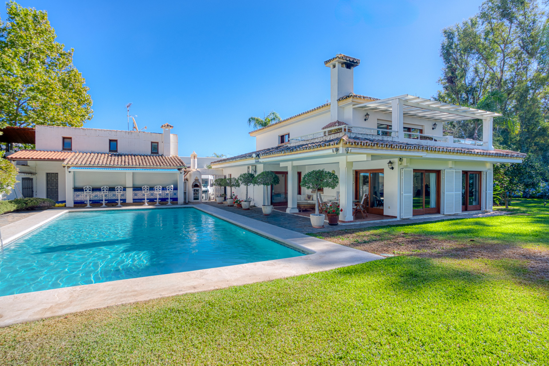 Villa – Estepona East – Estepona – 5672MLV