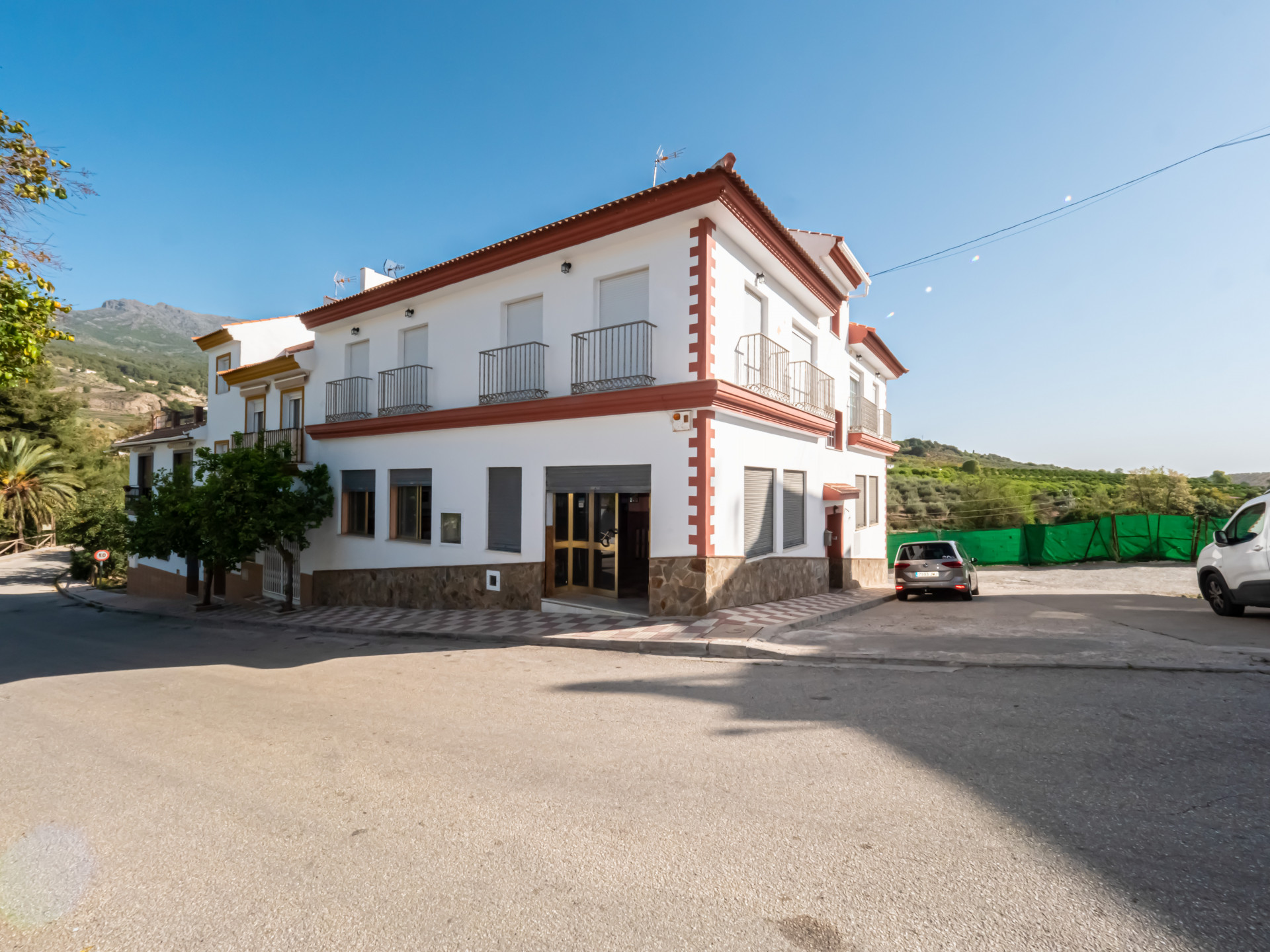 Commercial Premises – Alozaina – bella00199