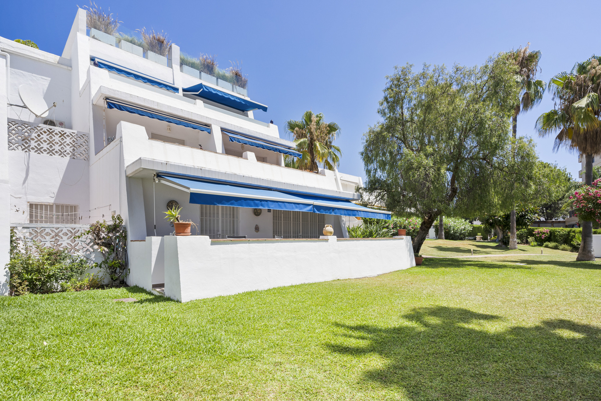 Ground Floor Apartment – Nueva Andalucia – Marbella – 855