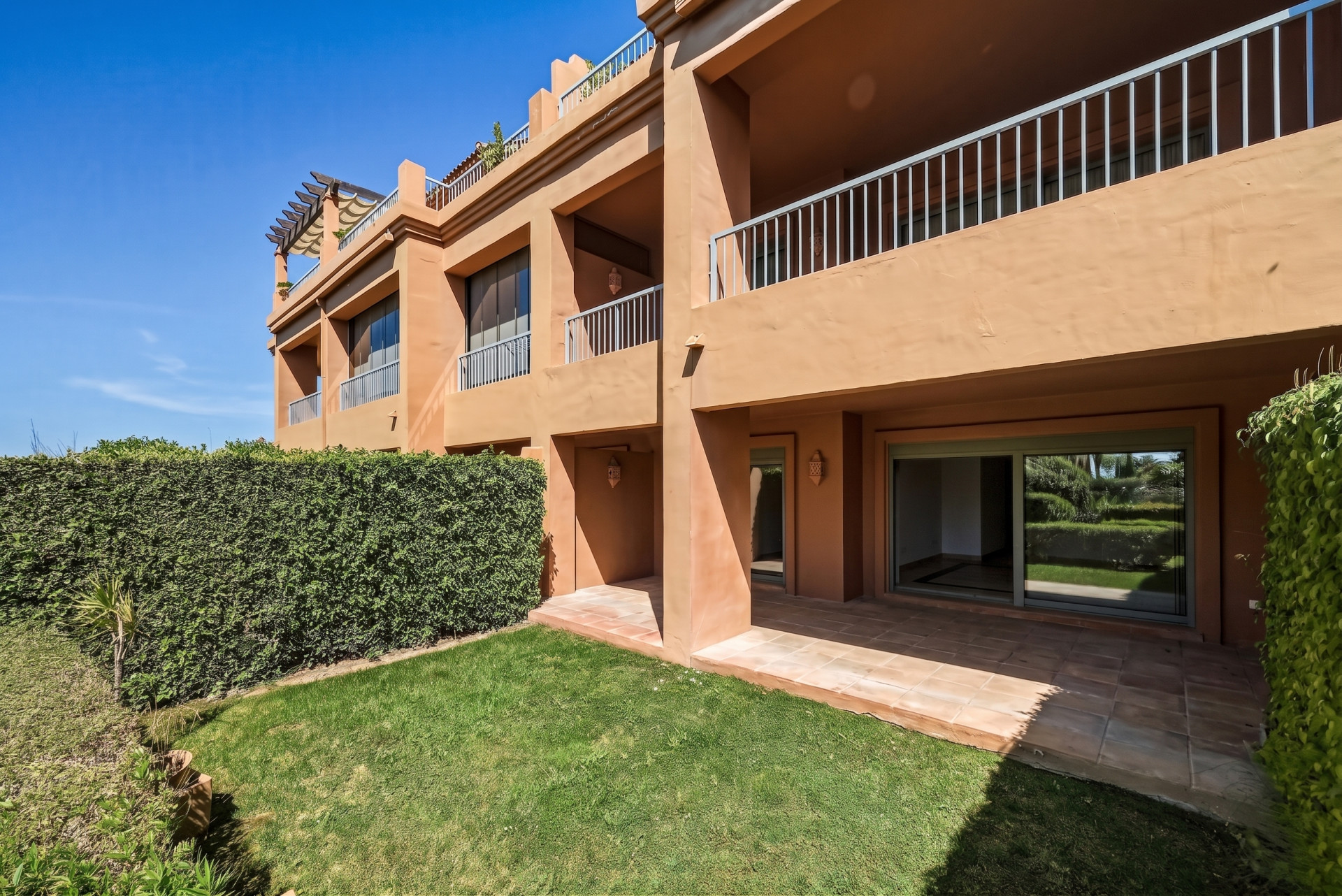 Ground Floor Apartment – Estepona East – Estepona – 437