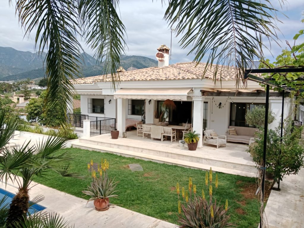Villa – Marbella Este – Marbella – 963