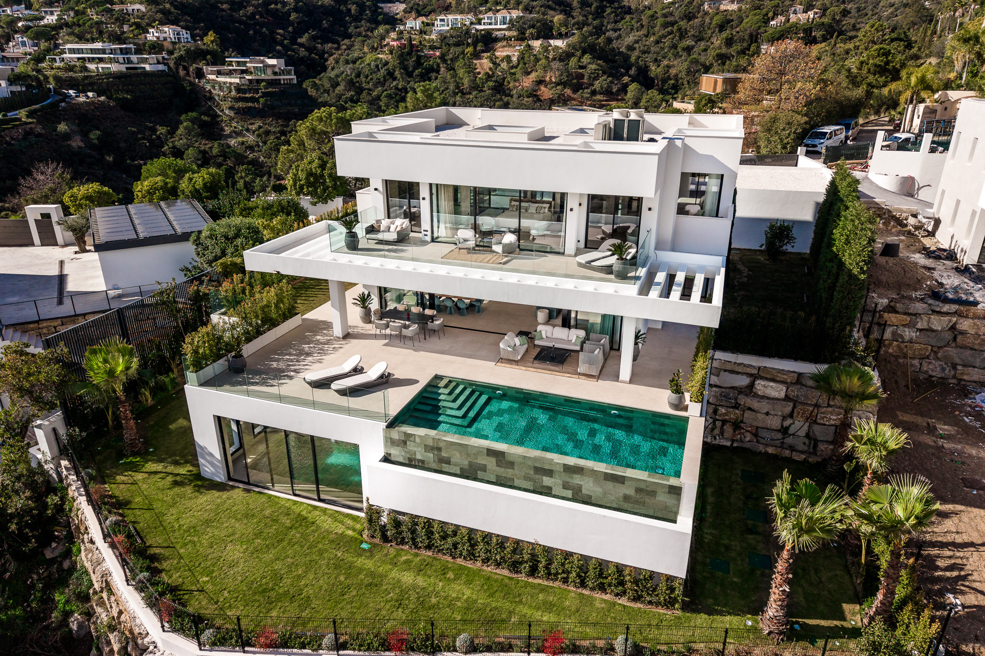 Villa – El Madroñal – Benahavis – 963